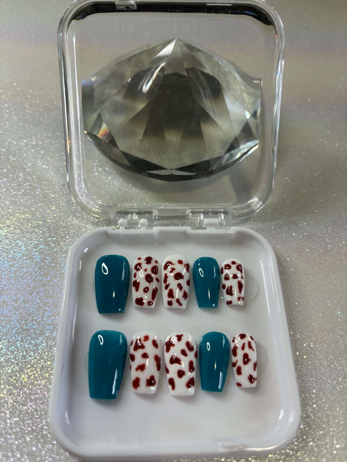 Teal Moo-d